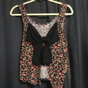 Cute floral crop tank with bow back